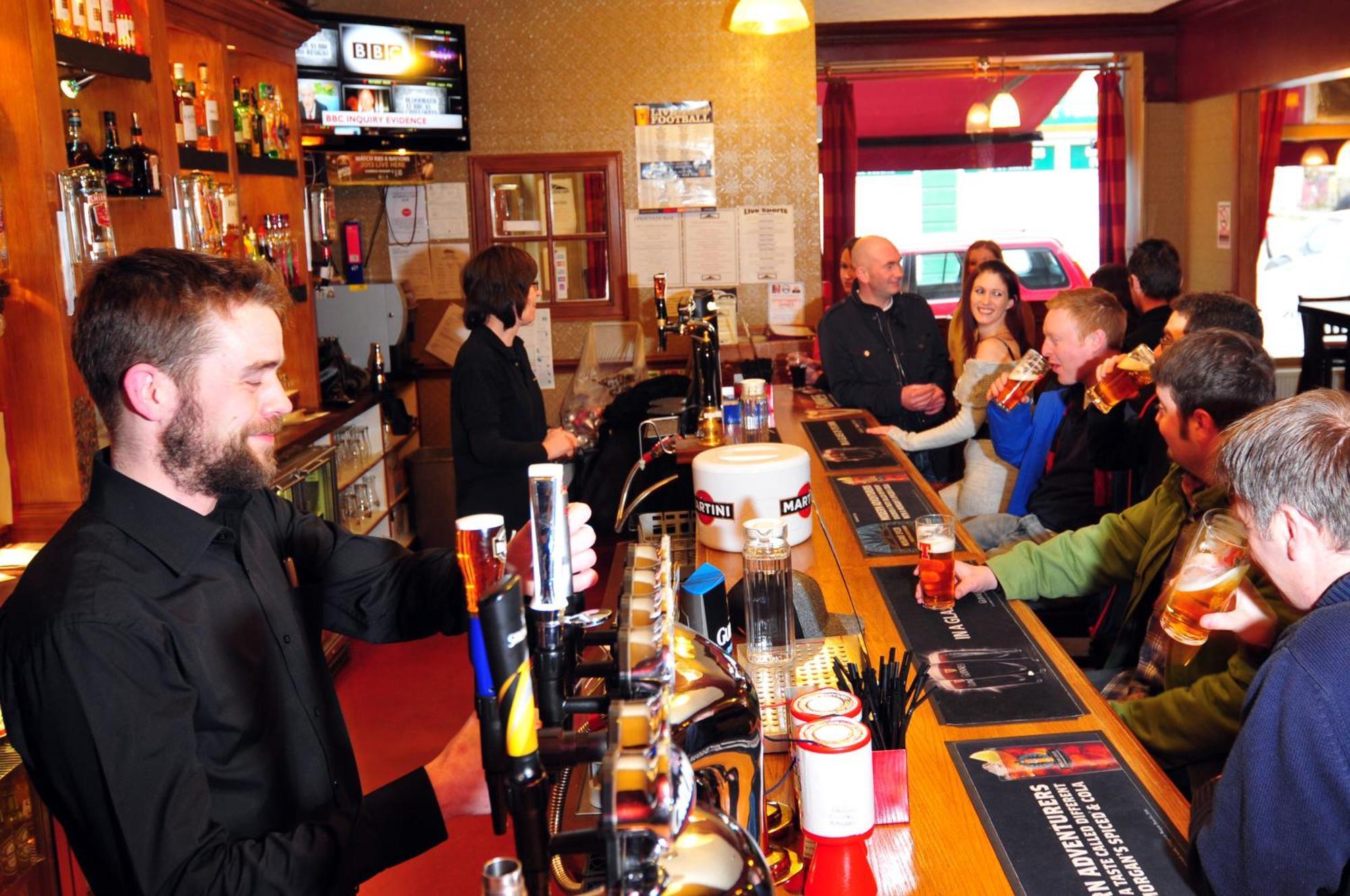 Schiehallion Hotel 애버펠디 외부 사진